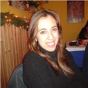 Sono una donna di 30 anni. Aiuto i ragazzi delle elementari/medie/superiori nei compiti. In particolare, in inglese